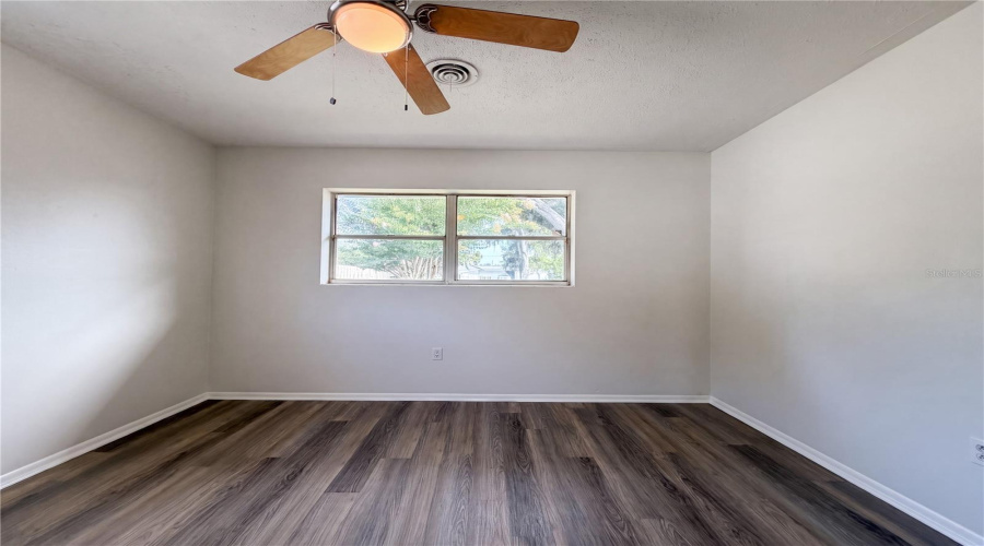 Bradenton, Florida 34208, 2 Bedroom Bedrooms, ,2 Bathroombathrooms,Residential,For Sale,2Nd,0,Mfro6426378