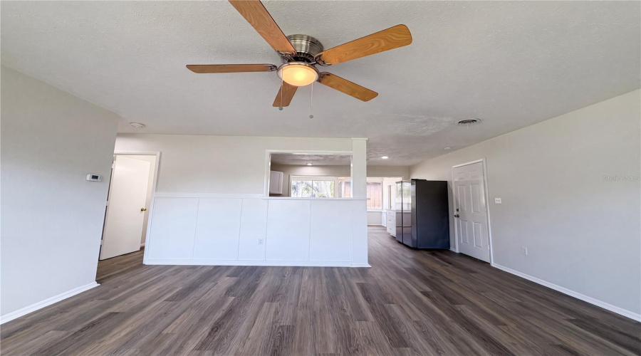 Bradenton, Florida 34208, 2 Bedroom Bedrooms, ,2 Bathroombathrooms,Residential,For Sale,2Nd,0,Mfro6426378