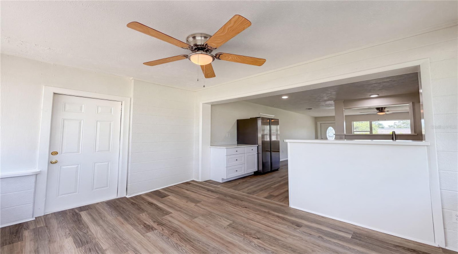 Bradenton, Florida 34208, 2 Bedroom Bedrooms, ,2 Bathroombathrooms,Residential,For Sale,2Nd,0,Mfro6426378