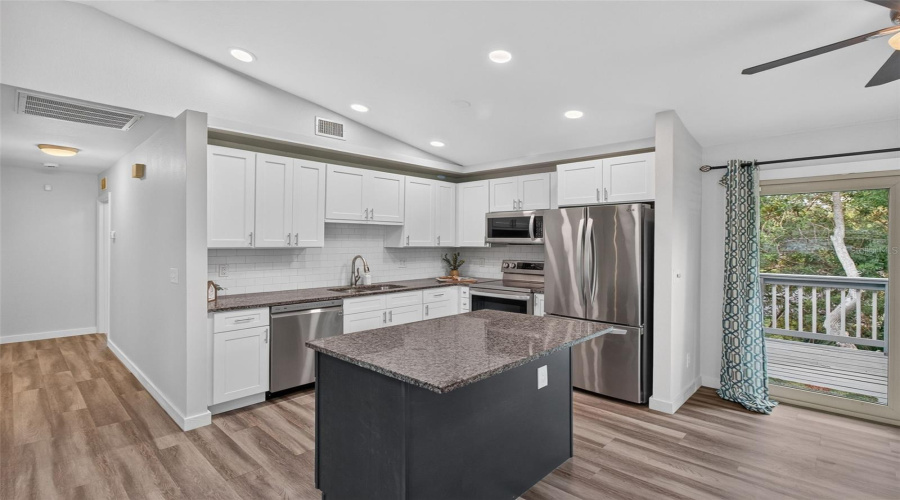 Clearwater, Florida 33759, 3 Bedroom Bedrooms, ,2 Bathroombathrooms,Residential,For Sale,Johns,0,Mfrtb8534526