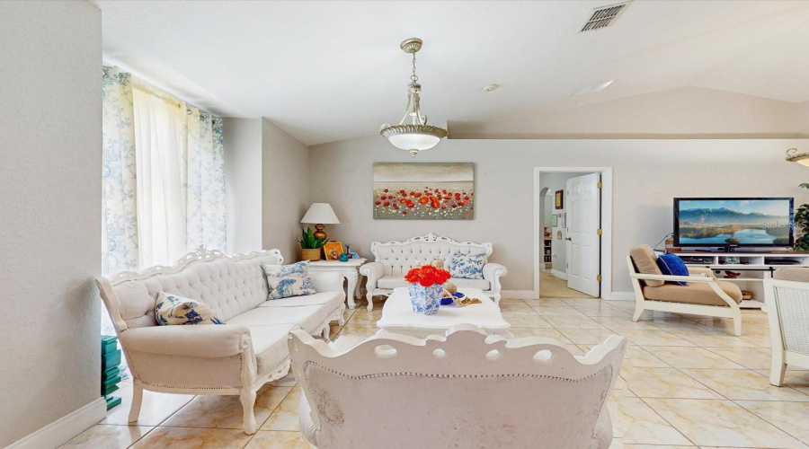 Poinciana, Florida 34759, 3 Bedroom Bedrooms, ,2 Bathroombathrooms,Residential,For Sale,Mallard,0,Mfrs5156396