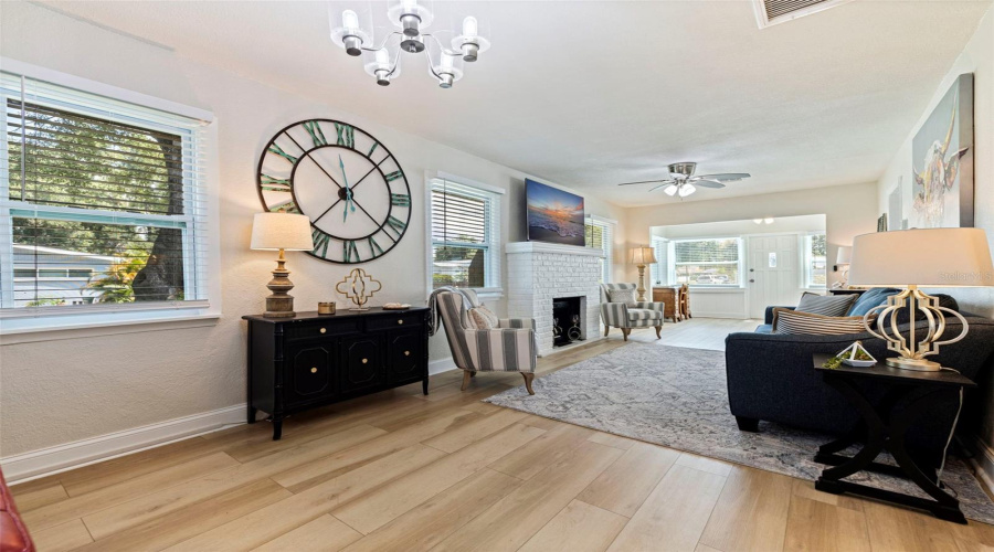 Wonderful Bungalow In Gulfport, Florida