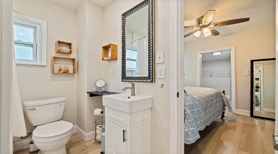Wonderful Bungalow In Gulfport, Florida