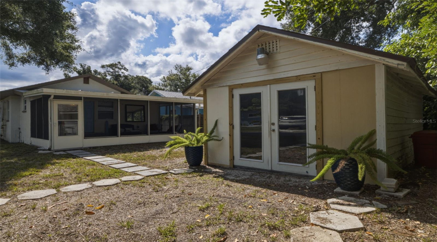 Wonderful Bungalow In Gulfport, Florida