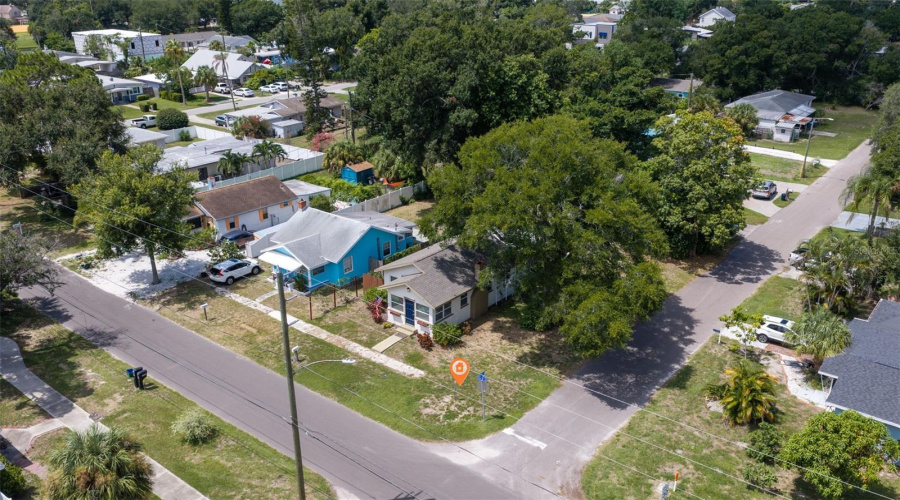 Wonderful Bungalow In Gulfport, Florida