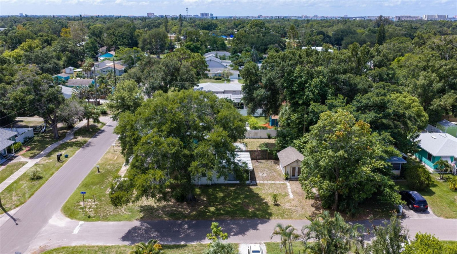 Wonderful Bungalow In Gulfport, Florida
