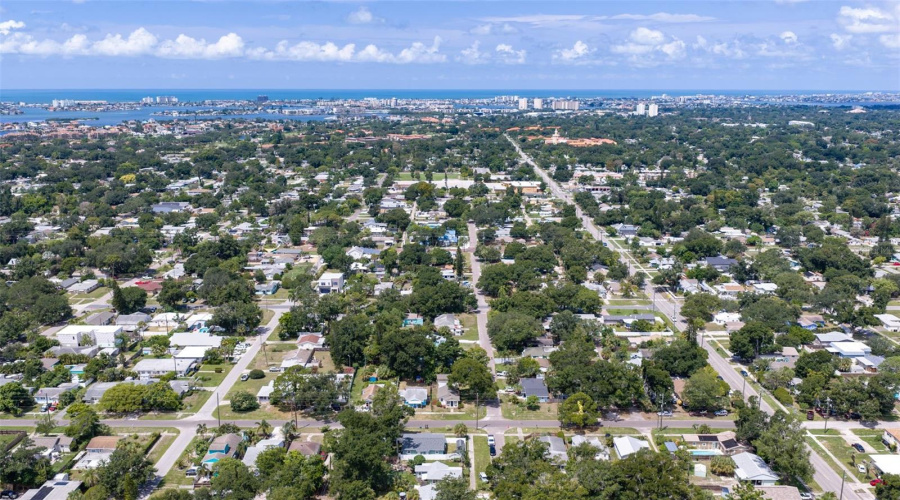 Wonderful Bungalow In Gulfport, Florida