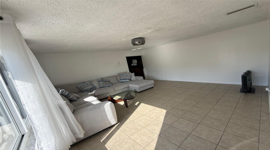 Spring Hill, Florida 34606, 5 Bedroom Bedrooms, ,2 Bathroombathrooms,Residential,For Sale,Tarrytown,0,Mfrtb8464781