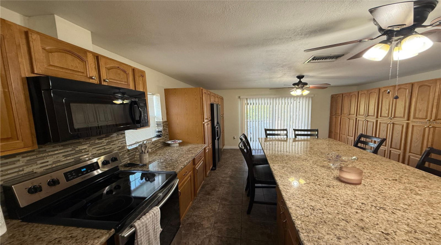 Spring Hill, Florida 34606, 5 Bedroom Bedrooms, ,2 Bathroombathrooms,Residential,For Sale,Tarrytown,0,Mfrtb8464781