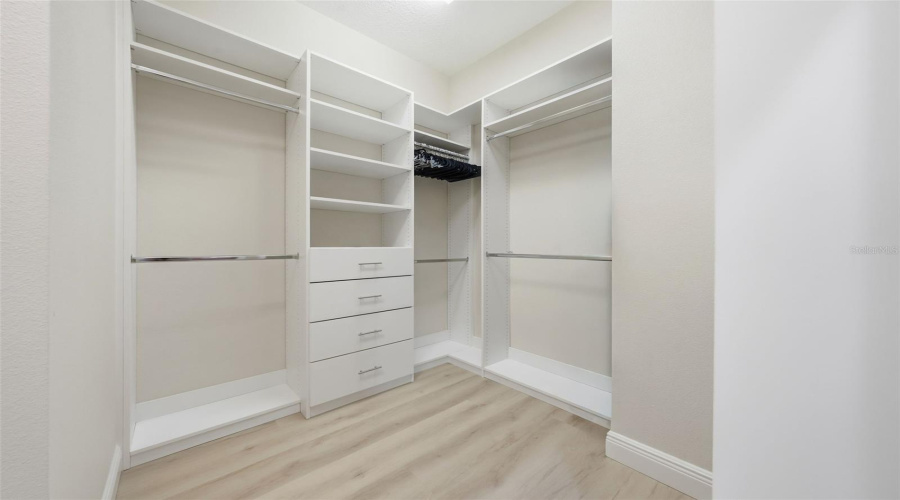The Villages, Florida 32162, 3 Bedroom Bedrooms, ,2 Bathroombathrooms,Residential,For Sale,Alcove,0,Mfrg5116616