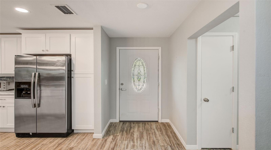 Seminole, Florida 33772, 4 Bedroom Bedrooms, ,2 Bathroombathrooms,Residential,For Sale,60Th,0,Mfrtb8540580