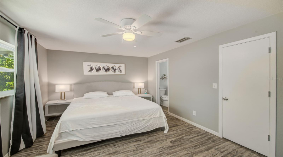 Seminole, Florida 33772, 4 Bedroom Bedrooms, ,2 Bathroombathrooms,Residential,For Sale,60Th,0,Mfrtb8540580