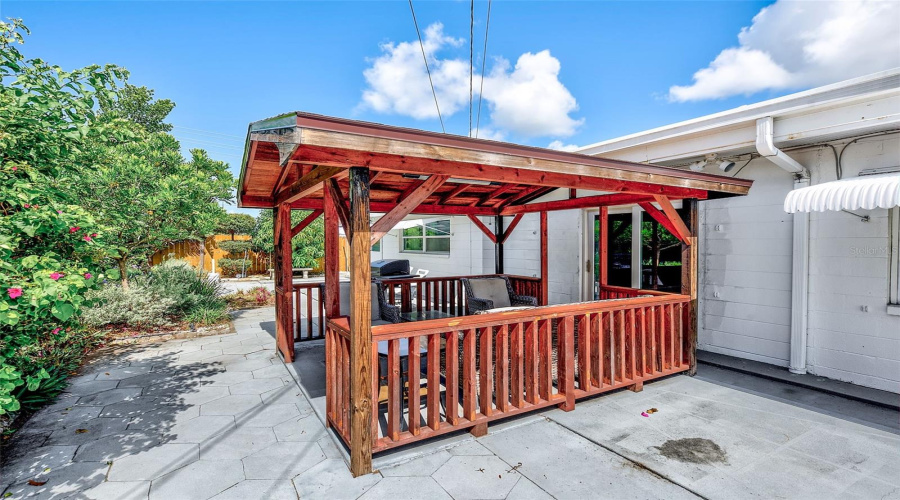 Seminole, Florida 33772, 4 Bedroom Bedrooms, ,2 Bathroombathrooms,Residential,For Sale,60Th,0,Mfrtb8540580
