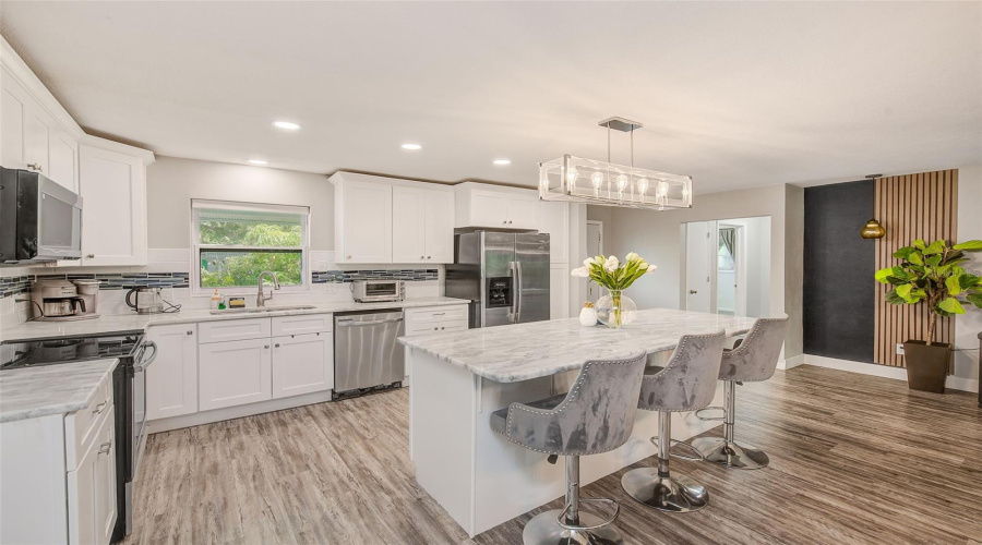 Seminole, Florida 33772, 4 Bedroom Bedrooms, ,2 Bathroombathrooms,Residential,For Sale,60Th,0,Mfrtb8540580