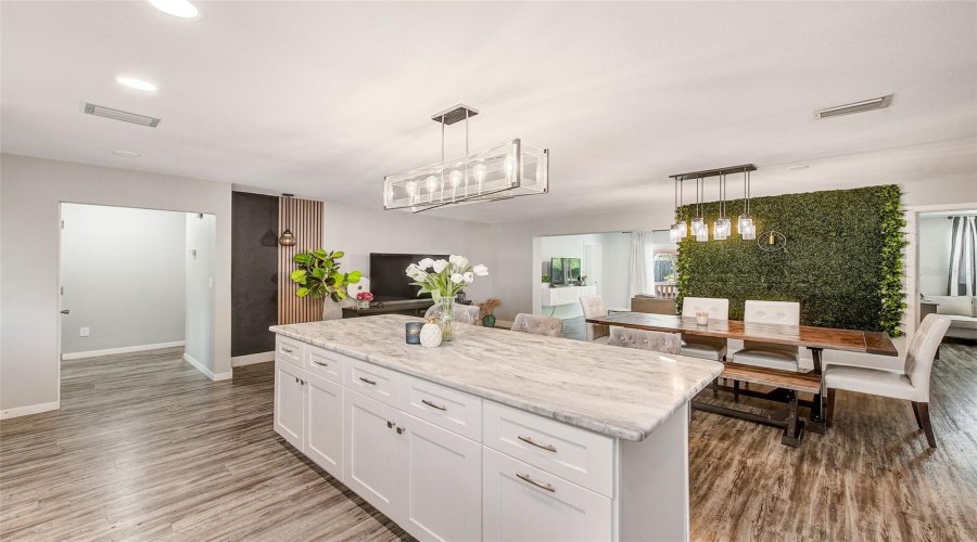 Seminole, Florida 33772, 4 Bedroom Bedrooms, ,2 Bathroombathrooms,Residential,For Sale,60Th,0,Mfrtb8540580