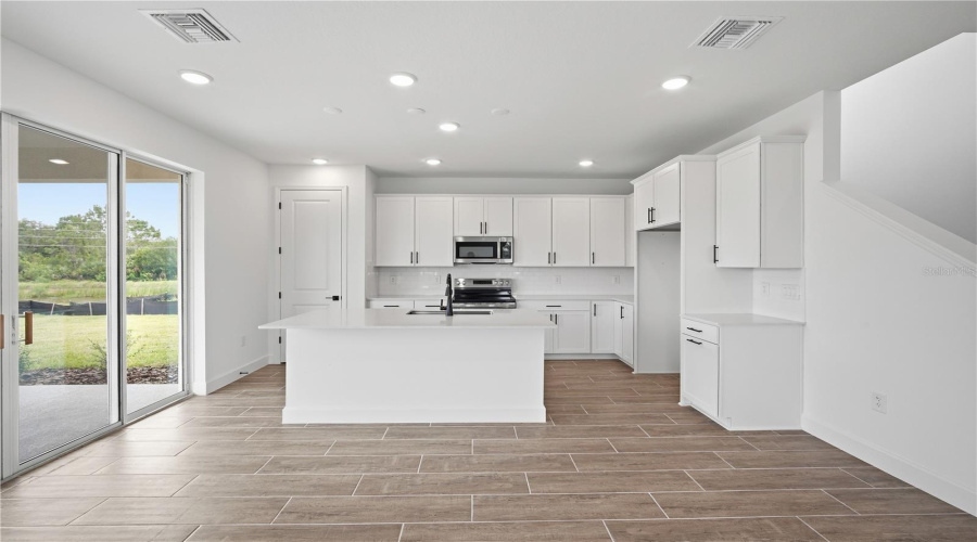 Parrish, Florida 34219, 4 Bedroom Bedrooms, ,3 Bathroombathrooms,Residential,For Sale,Banks,0,Mfrs5142957