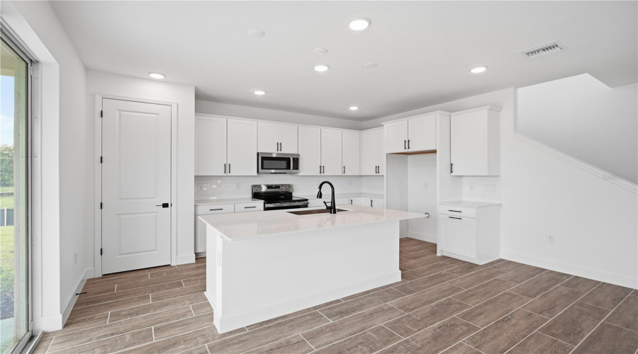 Parrish, Florida 34219, 4 Bedroom Bedrooms, ,3 Bathroombathrooms,Residential,For Sale,Banks,0,Mfrs5142957