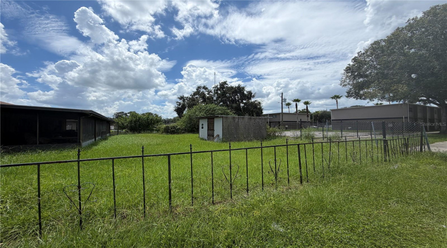 Plant City, Florida 33563, 3 Bedroom Bedrooms, ,2 Bathroombathrooms,Residential,For Sale,Wiggins,0,Mfro6436894