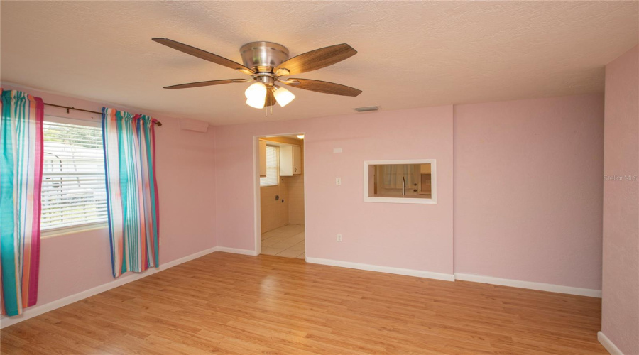 Family Room, Passthru To Kitchen