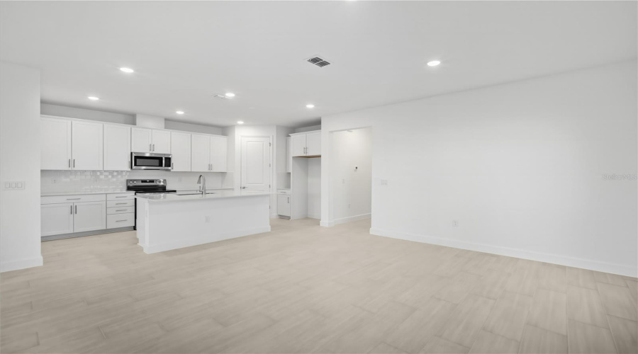 Weeki Wachee, Florida 34613, 3 Bedroom Bedrooms, ,2 Bathroombathrooms,Residential,For Sale,Players,0,Mfrs5126054