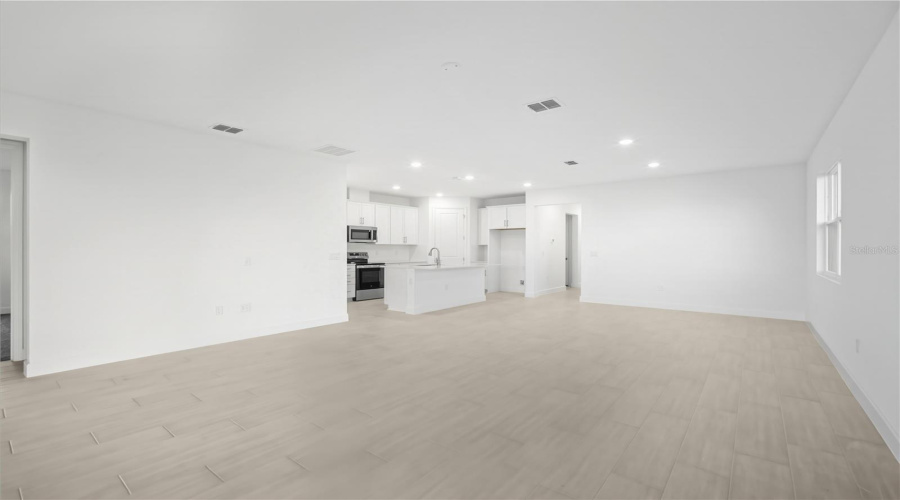 Weeki Wachee, Florida 34613, 3 Bedroom Bedrooms, ,2 Bathroombathrooms,Residential,For Sale,Players,0,Mfrs5126054