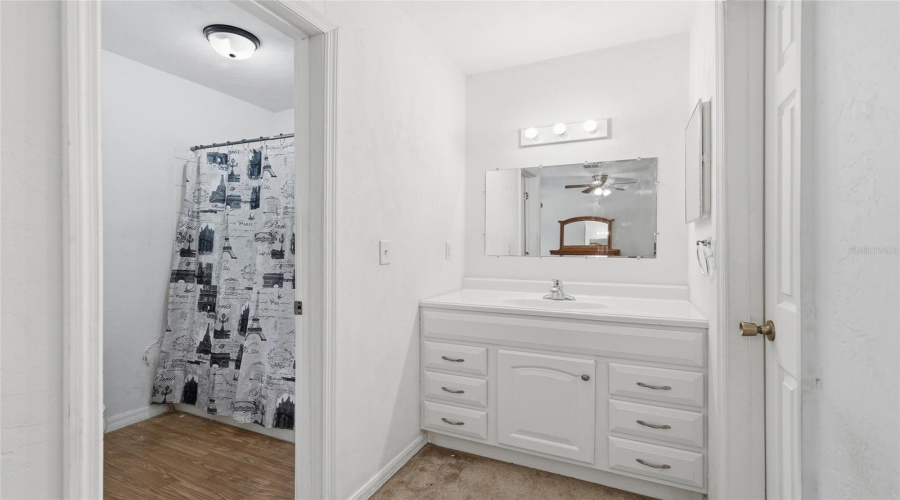 Hawthorne, Florida 32640, 3 Bedroom Bedrooms, ,2 Bathroombathrooms,Residential,For Sale,Little Orange Lake,0,Mfrgc540538