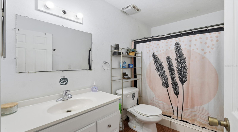 Hawthorne, Florida 32640, 3 Bedroom Bedrooms, ,2 Bathroombathrooms,Residential,For Sale,Little Orange Lake,0,Mfrgc540538