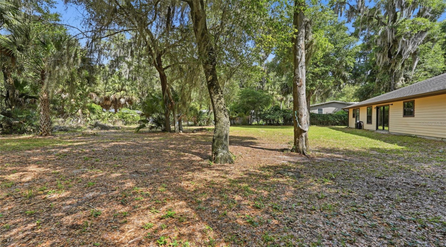 Hawthorne, Florida 32640, 3 Bedroom Bedrooms, ,2 Bathroombathrooms,Residential,For Sale,Little Orange Lake,0,Mfrgc540538