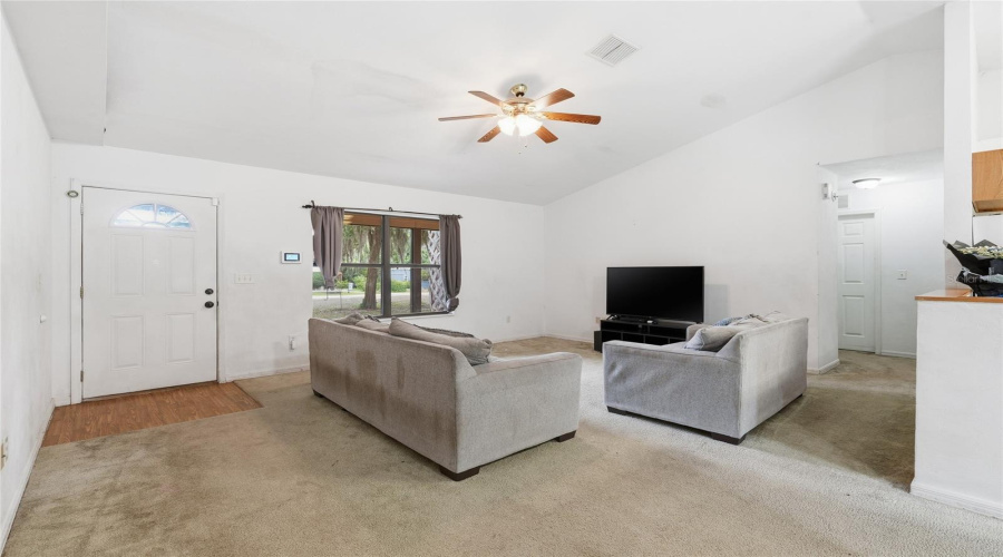 Hawthorne, Florida 32640, 3 Bedroom Bedrooms, ,2 Bathroombathrooms,Residential,For Sale,Little Orange Lake,0,Mfrgc540538
