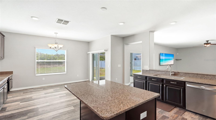 Ruskin, Florida 33570, 6 Bedroom Bedrooms, ,3 Bathroombathrooms,Residential,For Sale,Meadow Glade,0,Mfra4699587