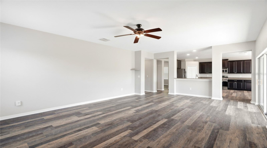 Ruskin, Florida 33570, 6 Bedroom Bedrooms, ,3 Bathroombathrooms,Residential,For Sale,Meadow Glade,0,Mfra4699587