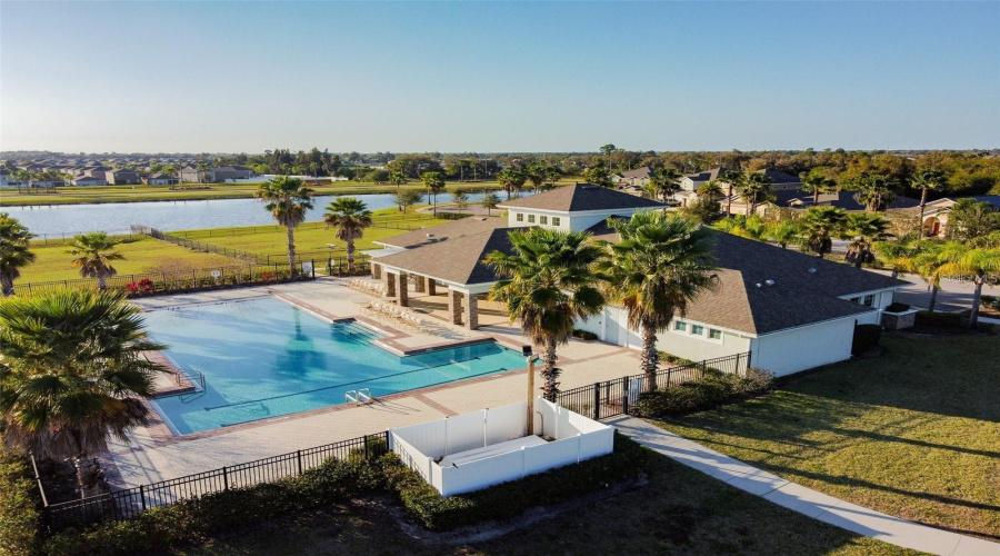 Ruskin, Florida 33570, 6 Bedroom Bedrooms, ,3 Bathroombathrooms,Residential,For Sale,Meadow Glade,0,Mfra4699587