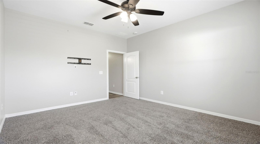 Ruskin, Florida 33570, 6 Bedroom Bedrooms, ,3 Bathroombathrooms,Residential,For Sale,Meadow Glade,0,Mfra4699587