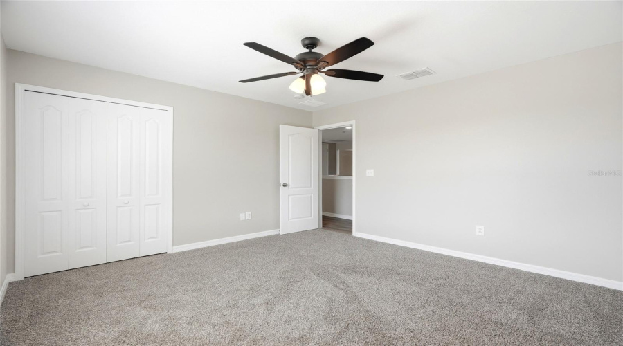 Ruskin, Florida 33570, 6 Bedroom Bedrooms, ,3 Bathroombathrooms,Residential,For Sale,Meadow Glade,0,Mfra4699587
