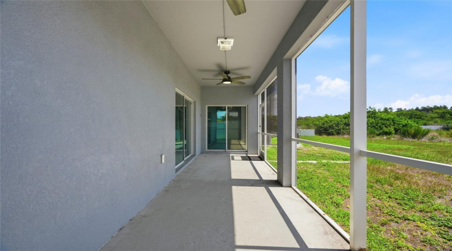 Ruskin, Florida 33570, 6 Bedroom Bedrooms, ,3 Bathroombathrooms,Residential,For Sale,Meadow Glade,0,Mfra4699587