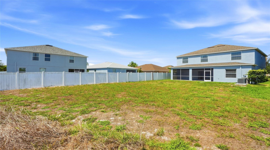 Ruskin, Florida 33570, 6 Bedroom Bedrooms, ,3 Bathroombathrooms,Residential,For Sale,Meadow Glade,0,Mfra4699587