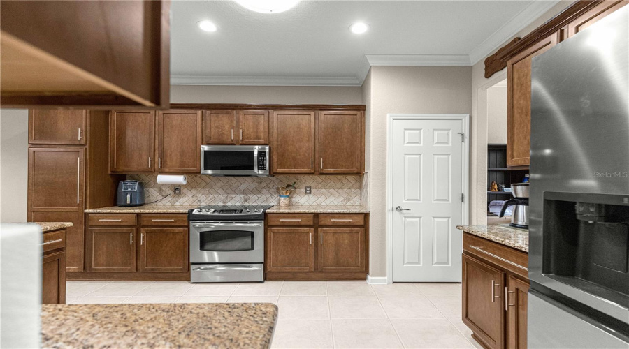 Open Kitchen Spacious Area, Stainless Steel Appliances, Pantry Room, Plenty Of Cabinets