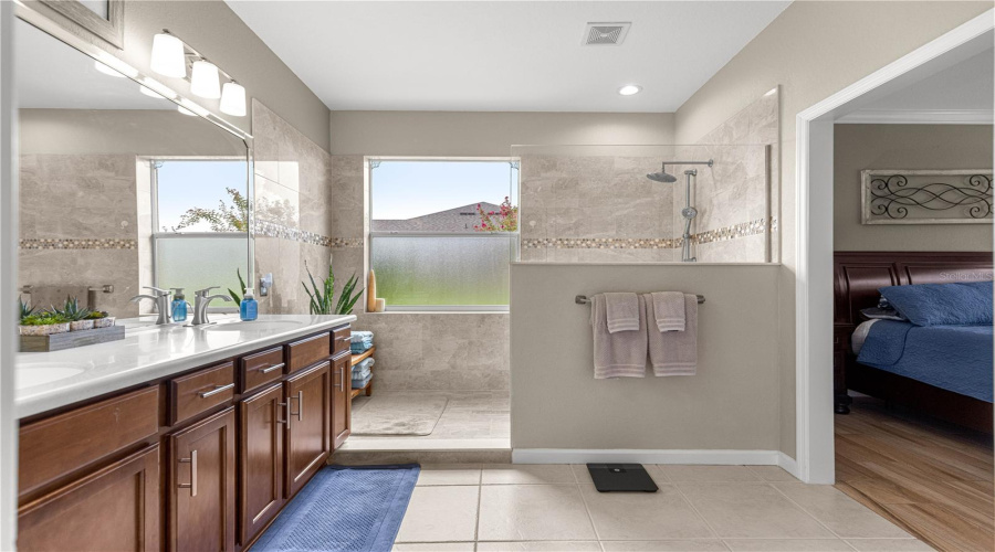 En-Suite Bathroom Walk-In Shower, Dual Vanity