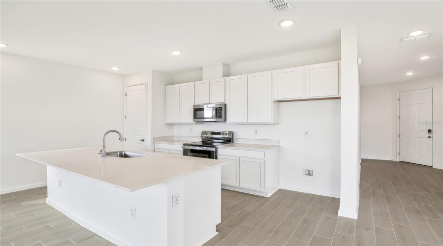 Dundee, Florida 33838, 4 Bedroom Bedrooms, ,3 Bathroombathrooms,Residential,For Sale,Daisy Hill,0,Mfrs5137813