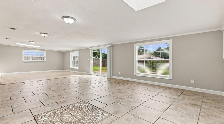 Edgewater, Florida 32141, 3 Bedroom Bedrooms, ,2 Bathroombathrooms,Residential,For Sale,Pine Tree,0,Mfrv4950871