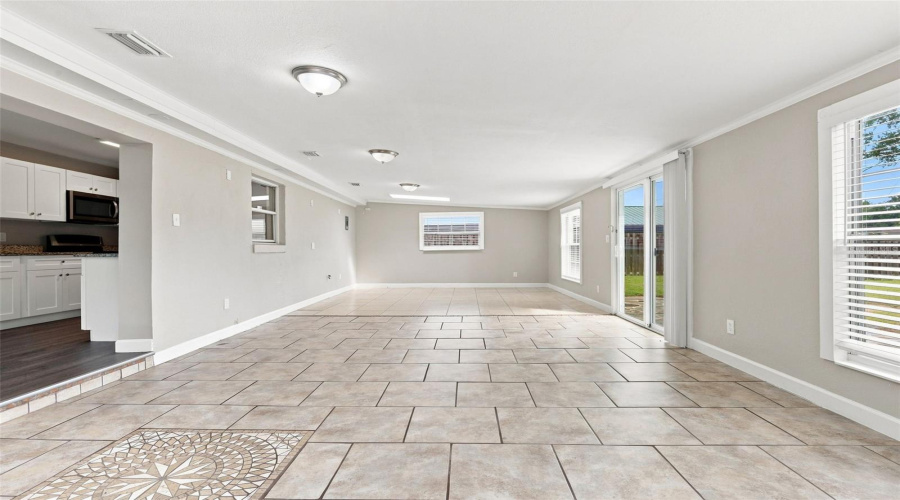 Edgewater, Florida 32141, 3 Bedroom Bedrooms, ,2 Bathroombathrooms,Residential,For Sale,Pine Tree,0,Mfrv4950871