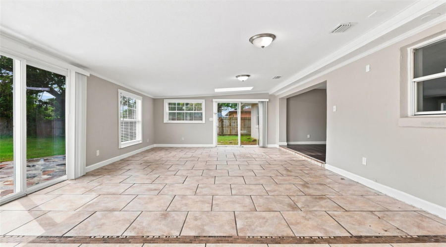 Edgewater, Florida 32141, 3 Bedroom Bedrooms, ,2 Bathroombathrooms,Residential,For Sale,Pine Tree,0,Mfrv4950871