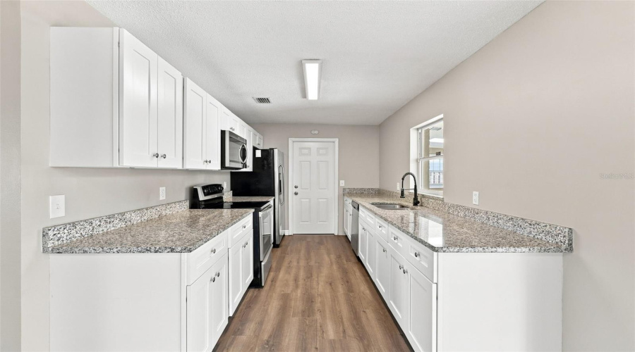 Edgewater, Florida 32141, 3 Bedroom Bedrooms, ,2 Bathroombathrooms,Residential,For Sale,Pine Tree,0,Mfrv4950871