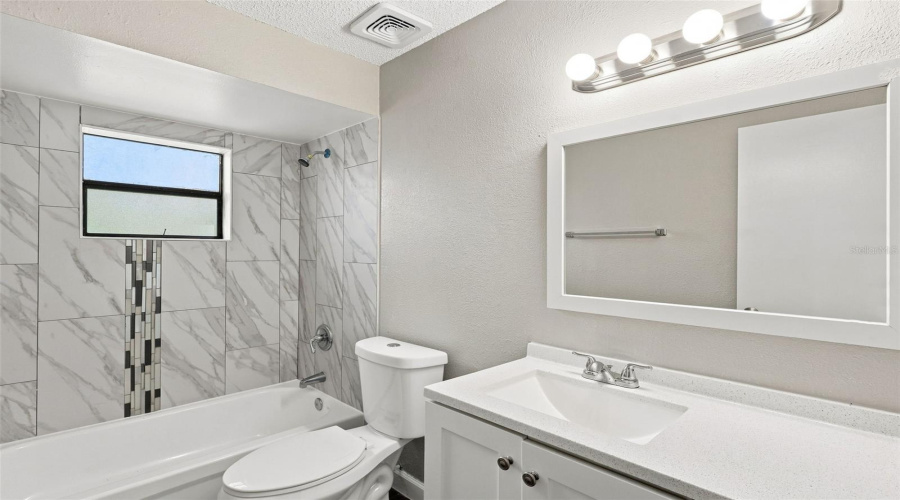 Edgewater, Florida 32141, 3 Bedroom Bedrooms, ,2 Bathroombathrooms,Residential,For Sale,Pine Tree,0,Mfrv4950871
