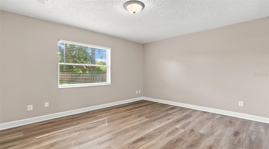 Edgewater, Florida 32141, 3 Bedroom Bedrooms, ,2 Bathroombathrooms,Residential,For Sale,Pine Tree,0,Mfrv4950871
