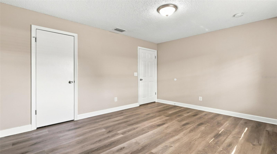 Edgewater, Florida 32141, 3 Bedroom Bedrooms, ,2 Bathroombathrooms,Residential,For Sale,Pine Tree,0,Mfrv4950871