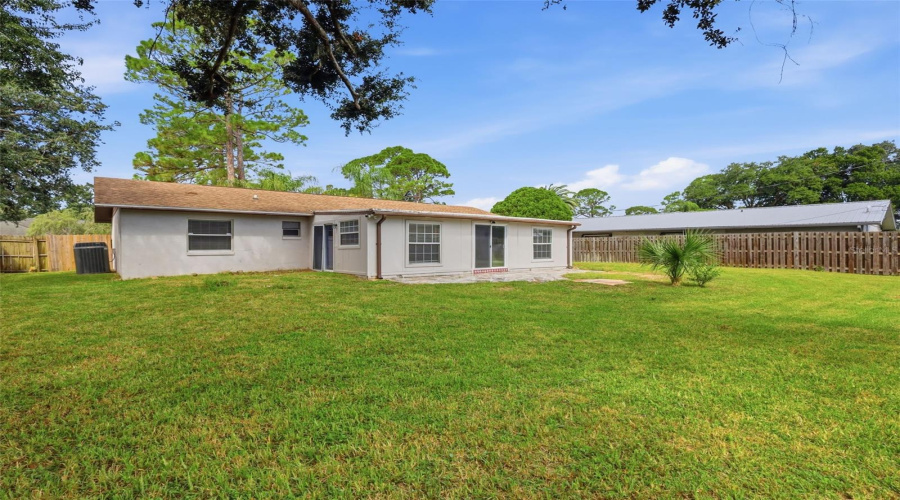 Edgewater, Florida 32141, 3 Bedroom Bedrooms, ,2 Bathroombathrooms,Residential,For Sale,Pine Tree,0,Mfrv4950871