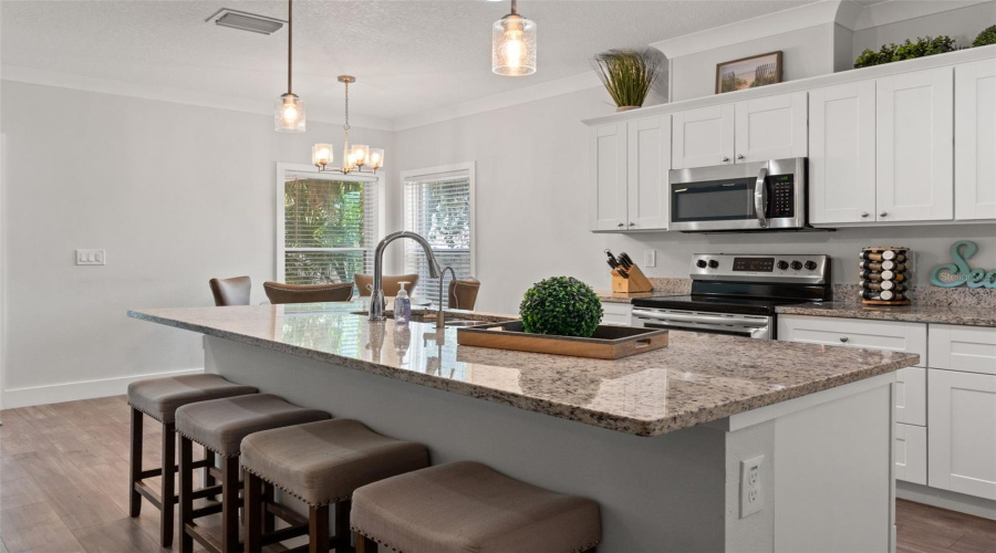 Dunedin, Florida 34698, 3 Bedroom Bedrooms, ,2 Bathroombathrooms,Residential,For Sale,Belcher,0,Mfrw7886579