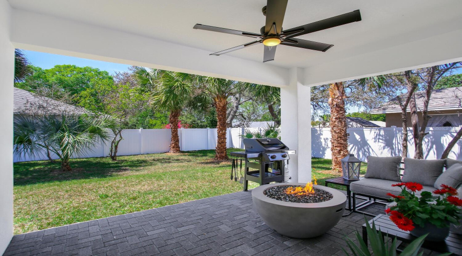 Dunedin, Florida 34698, 3 Bedroom Bedrooms, ,2 Bathroombathrooms,Residential,For Sale,Belcher,0,Mfrw7886579