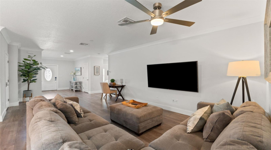 Dunedin, Florida 34698, 3 Bedroom Bedrooms, ,2 Bathroombathrooms,Residential,For Sale,Belcher,0,Mfrw7886579
